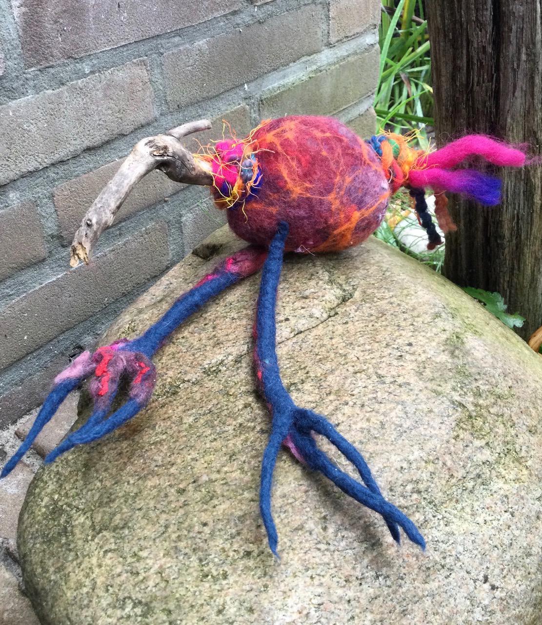 wol om schuimrubber pootjes en takjes