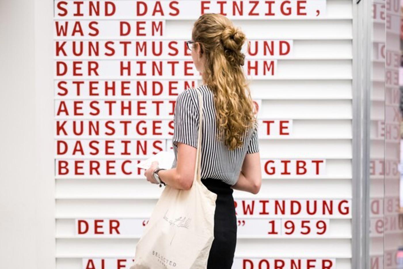 Eindexamentours - van Abbe Museum & Kleinkunstig