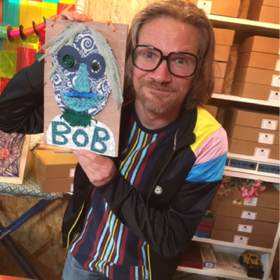 Knip en plak een selfie van stukjes stof