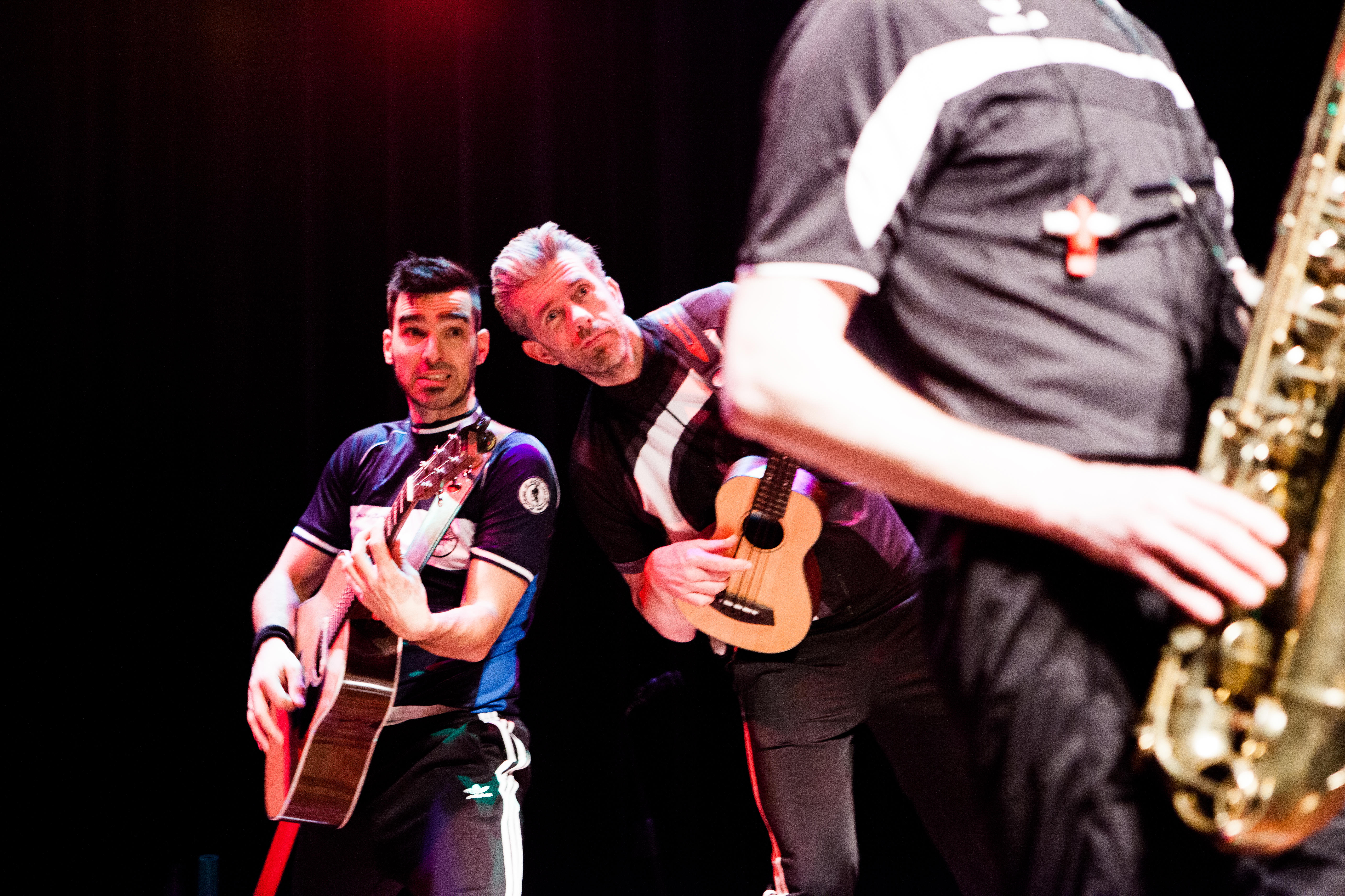 Muzikale actiefoto van Het Is Geen Wedstrijd