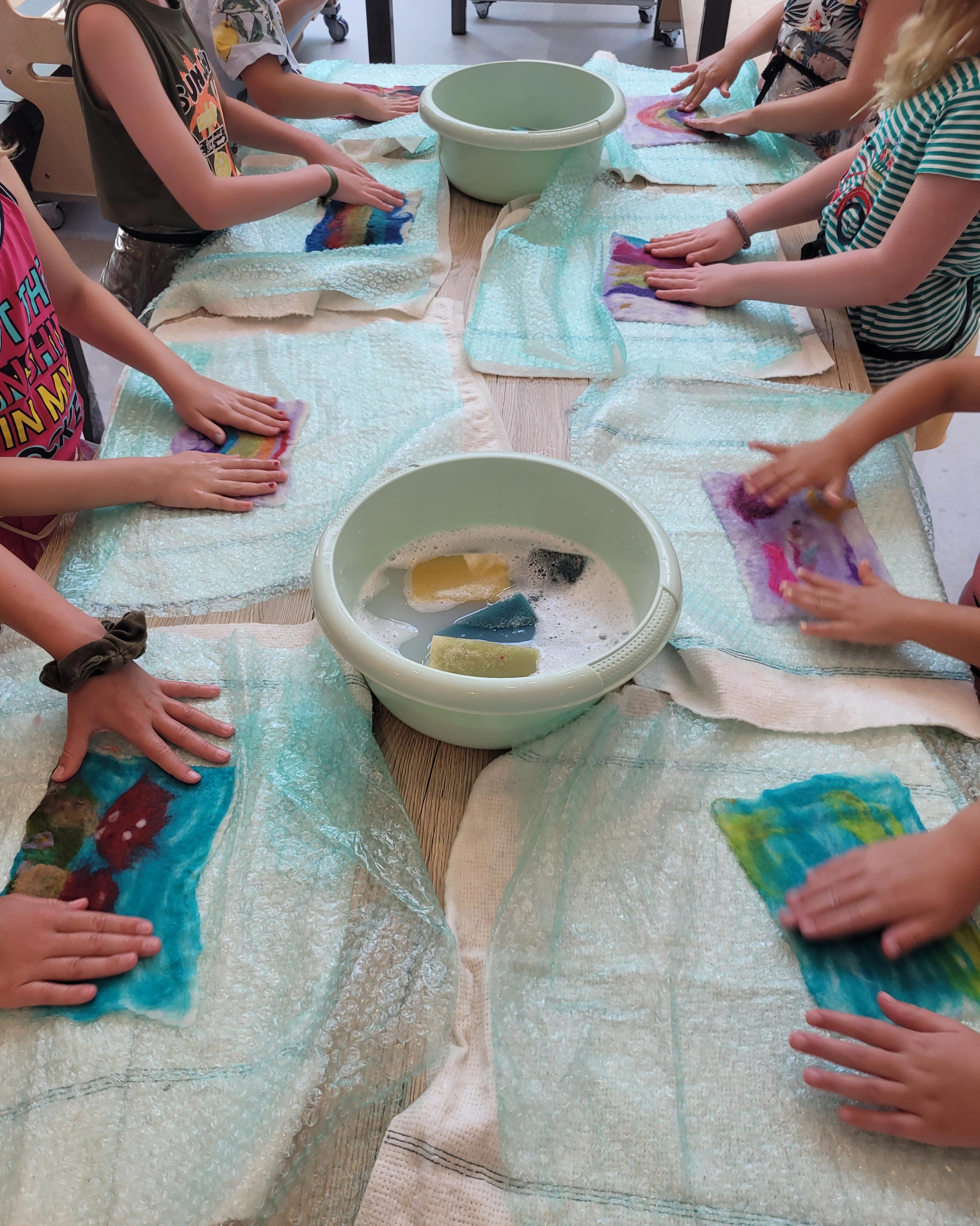 tijdens deze viltworkshop stond kunst op het programma