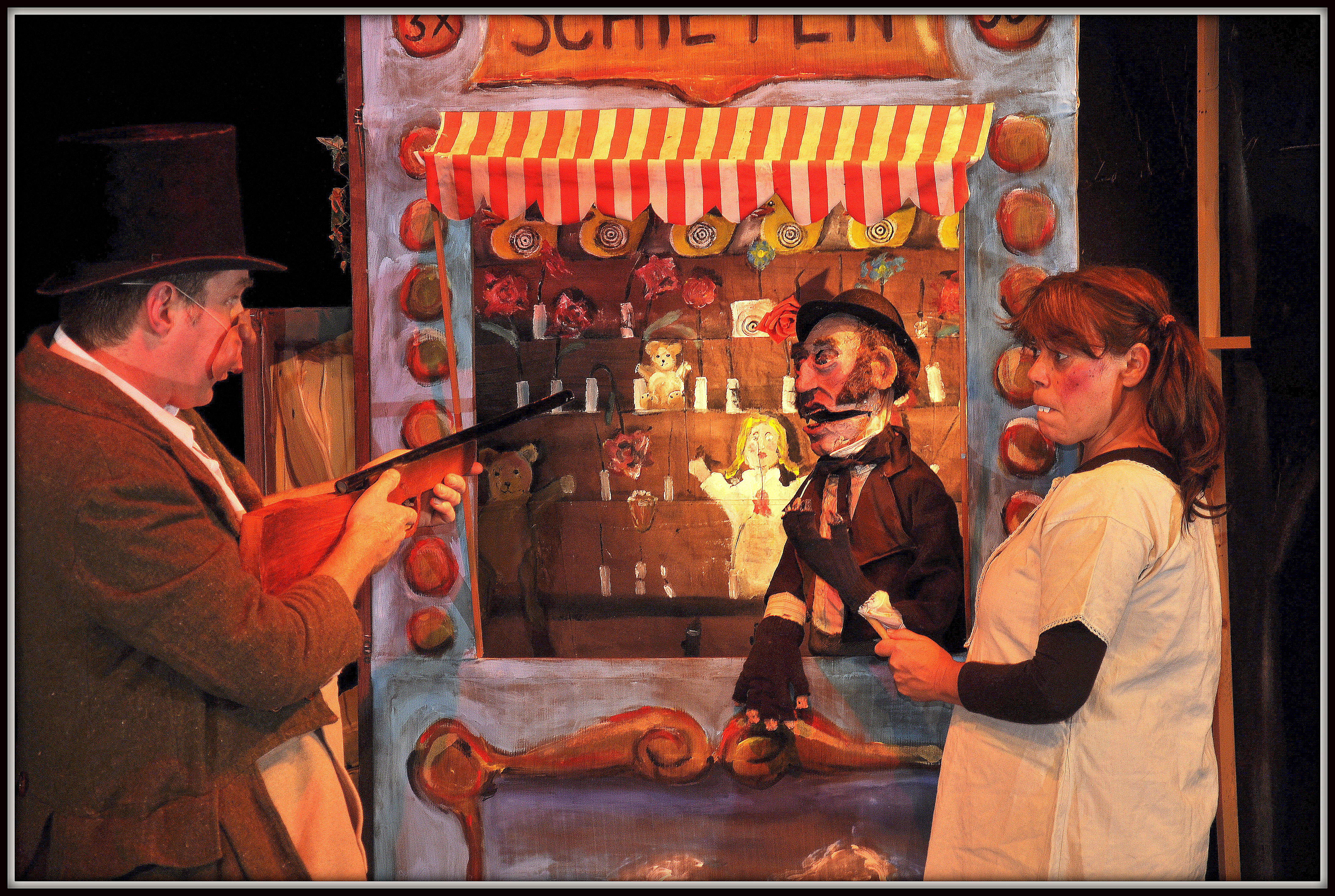 Gijs Jan Dirk leert Antoinette kennen op de Kermis