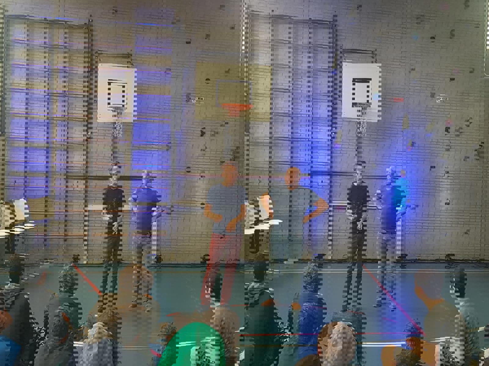 Theater tussen de rekstokken